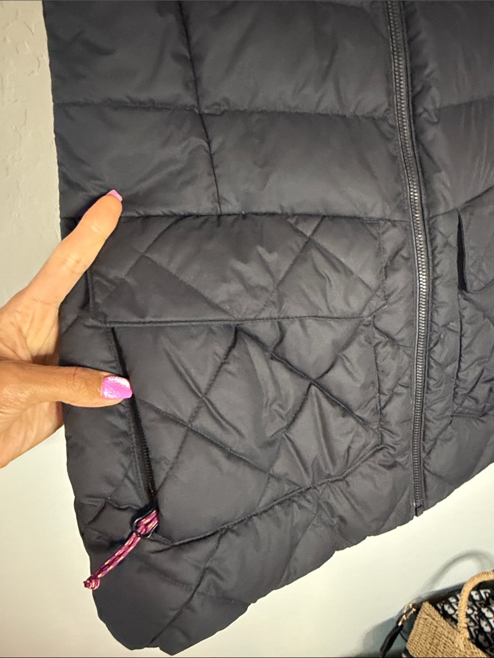 The North Face Black Quilted Hooded Puffer Vest with Faux Fur Trim - Picture 3 of 7